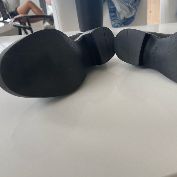 BRAND NEW Prada logo loafers - Picture 4 of 11